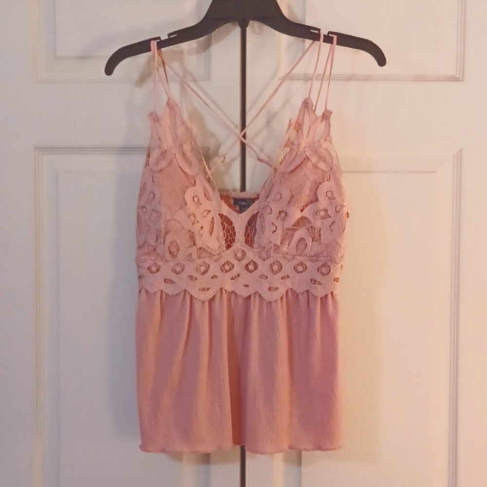 Rue 21 top